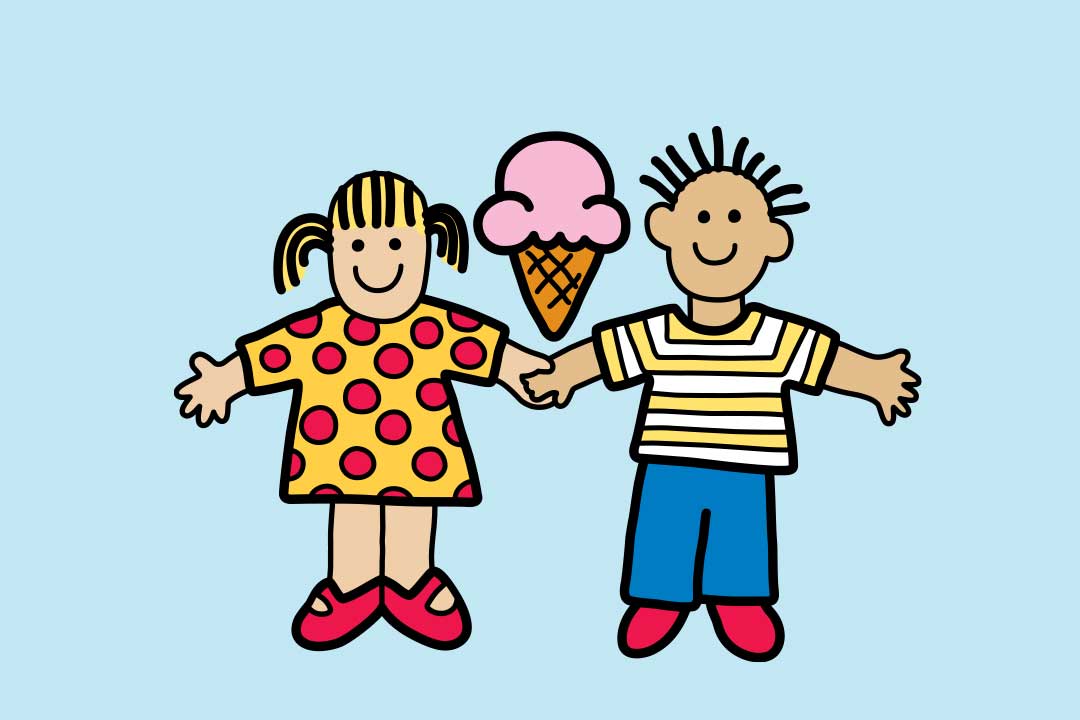 Due bambini che si tengono per mano con un cono gelato